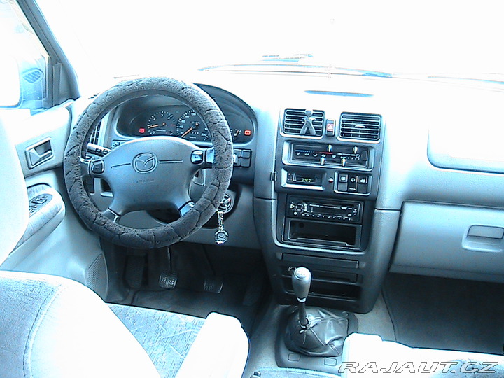 Mazda MPV 1999