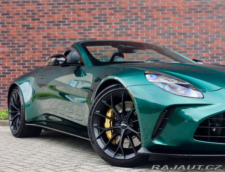 Aston Martin V8 Vantage Roadster 4.0 | Malachit 2025