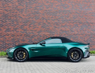 Aston Martin V8 Vantage Roadster 4.0 | Malachit 2025