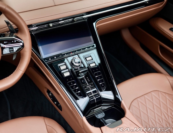 Aston Martin DB12 4.0 V8 Volante, Roadster 2024