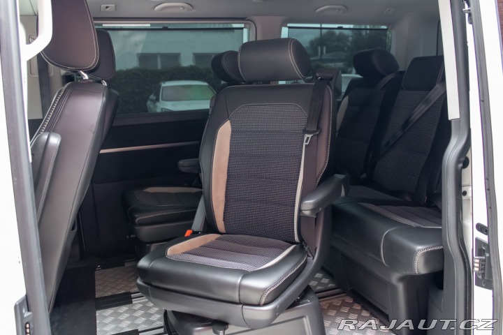 Volkswagen Multivan / 2.0 TDI/ DSG/ PAN Amer 2019