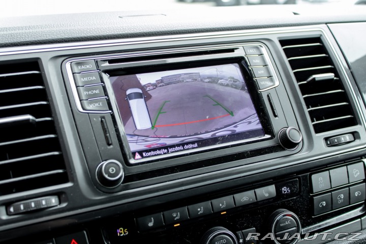 Volkswagen Multivan / 2.0 TDI/ DSG/ PAN Amer 2019