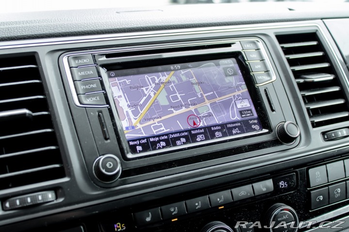 Volkswagen Multivan / 2.0 TDI/ DSG/ PAN Amer 2019