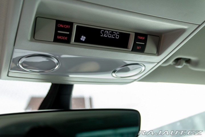 Volkswagen Multivan / 2.0 TDI/ DSG/ PAN Amer 2019