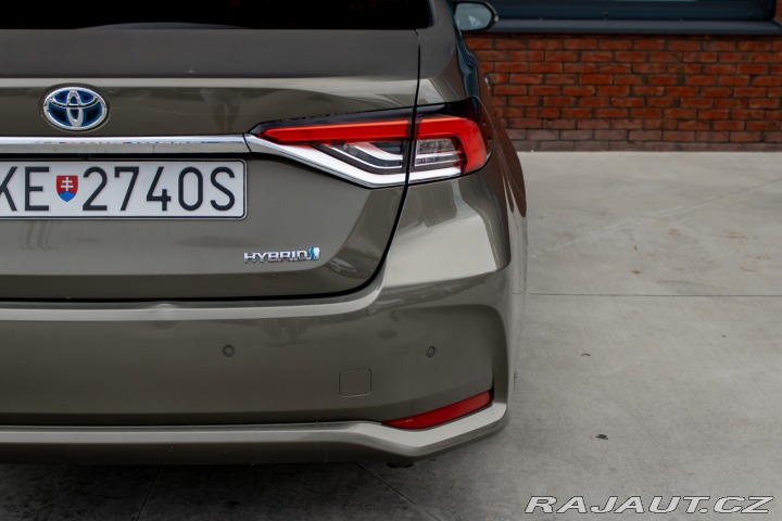 Toyota Corolla / 1.8/ Hybrid/ Style/ Vy 2020