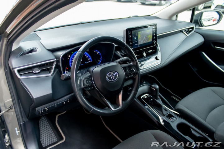 Toyota Corolla / 1.8/ Hybrid/ Style/ Vy 2020
