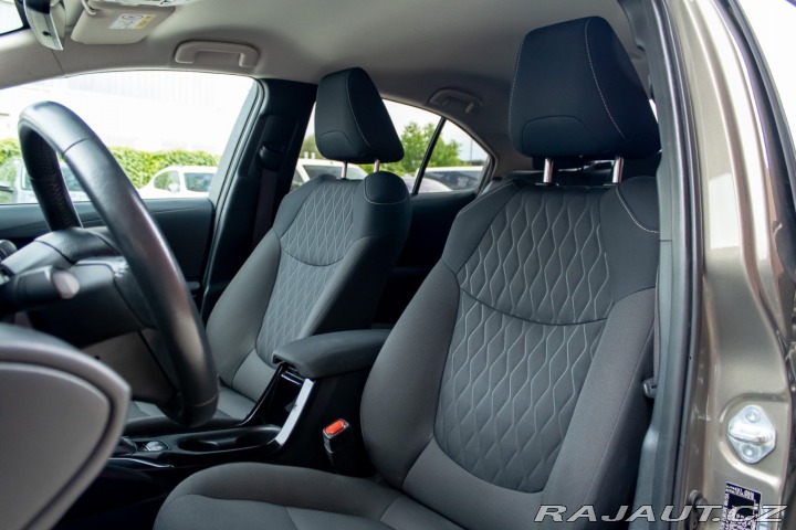 Toyota Corolla / 1.8 Hybrid/ Style/ Vyh 2020