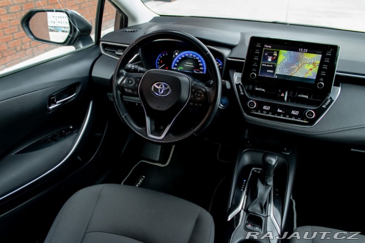 Toyota Corolla / 1.8/ Hybrid/ Style/ Vy 2020