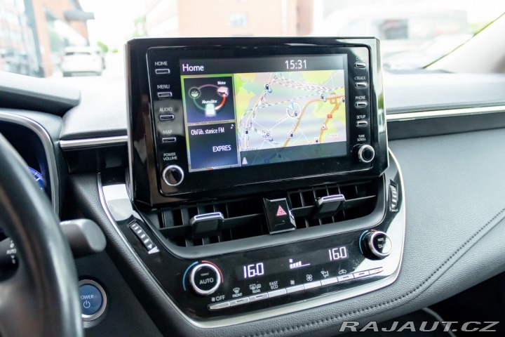 Toyota Corolla / 1.8/ Hybrid/ Style/ Vy 2020