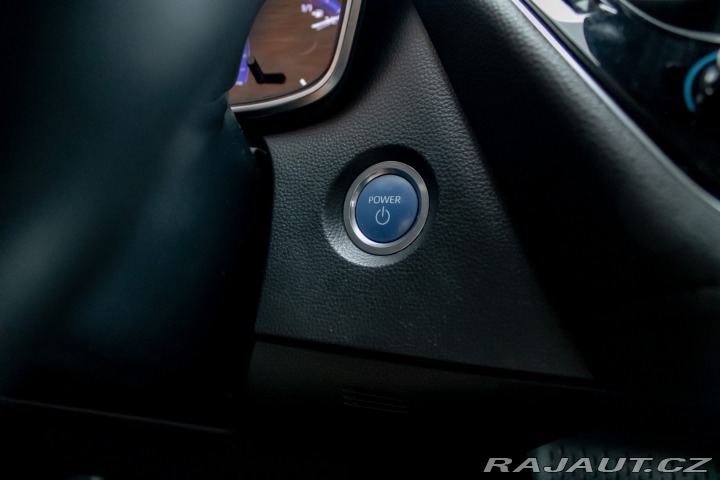 Toyota Corolla / 1.8/ Hybrid/ Style/ Vy 2020