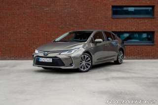 Toyota Corolla / 1.8/ Hybrid/ Style/ Vy 2020