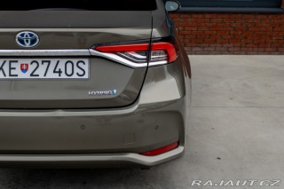 Toyota Corolla / 1.8/ Hybrid/ Style/ Vy 2020