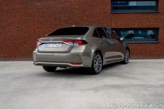 Toyota Corolla / 1.8/ Hybrid/ Style/ Vy 2020