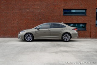 Toyota Corolla / 1.8/ Hybrid/ Style/ Vy 2020