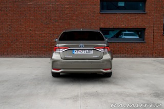 Toyota Corolla / 1.8/ Hybrid/ Style/ Vy 2020