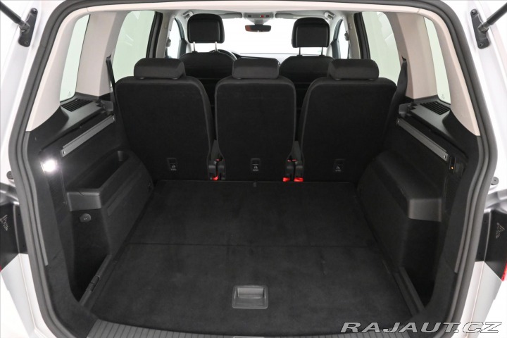 Volkswagen Touran 2,0 TDI 110kW DSG Záruka 2023