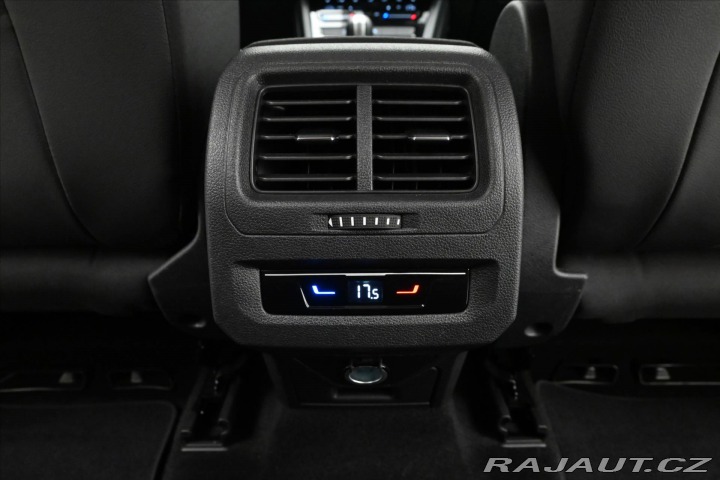 Volkswagen Touran 2,0 TDI 110kW DSG Záruka 2023