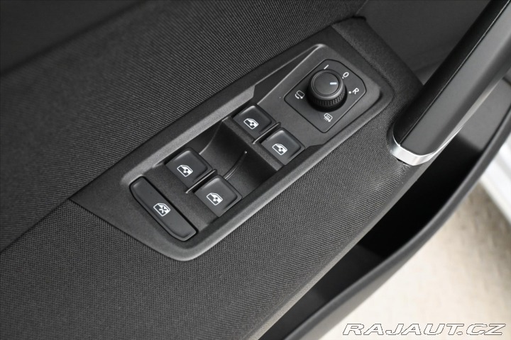 Volkswagen Touran 2,0 TDI 110kW DSG Záruka 2023