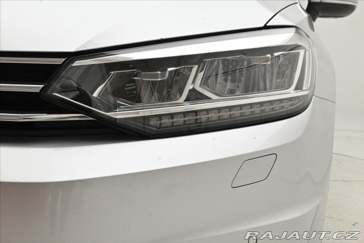 Volkswagen Touran 2,0 TDI 110kW DSG Záruka 2023