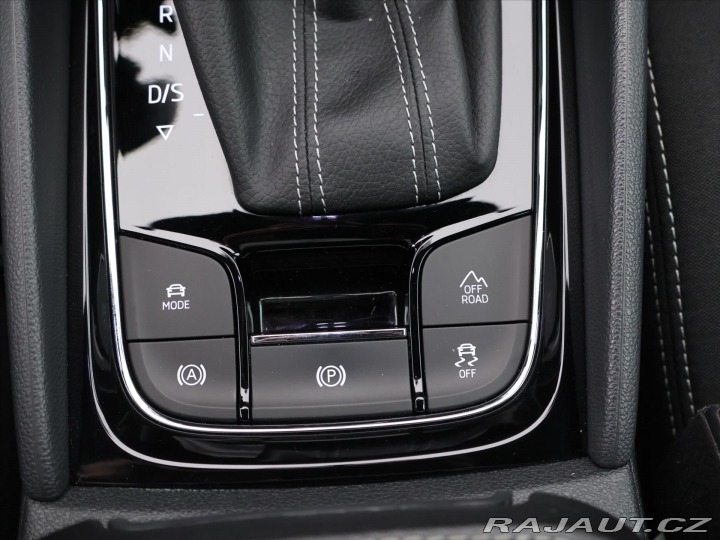 Škoda Karoq 2,0 TDI 4x4 DSG Sportline 2021