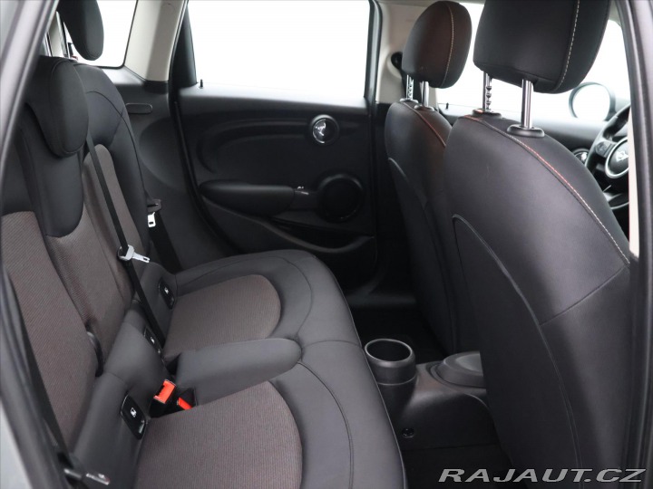Mini Cooper 1,5 100kW CZ DPH Klima,Te 2022