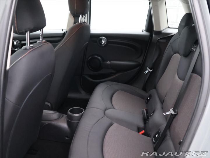 Mini Cooper 1,5 100kW CZ DPH Klima,Te 2022