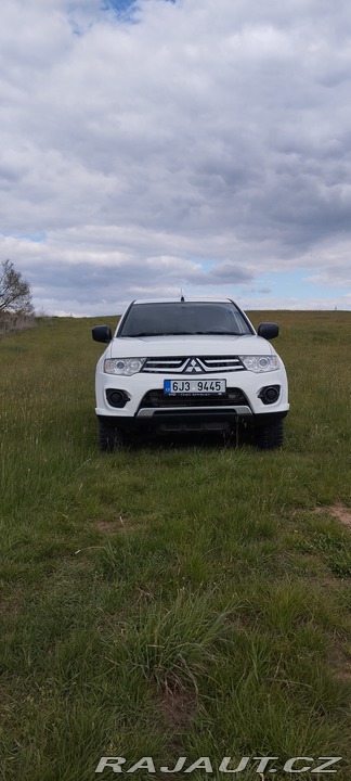Mitsubishi L200 2015
