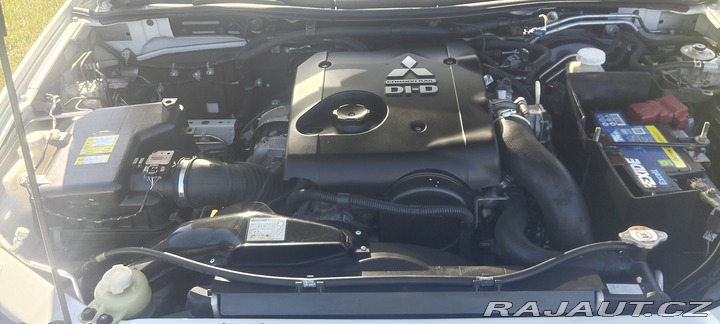 Mitsubishi L200 2015