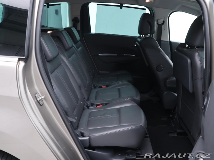 Peugeot 5008 2,0 HDI 110kW Kůže Navi 7 2015