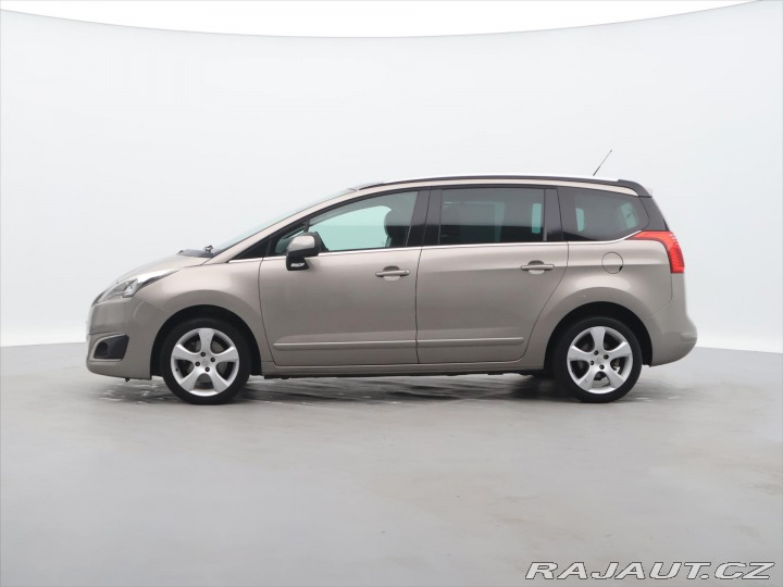 Peugeot 5008 2,0 HDI 110kW Kůže Navi 7 2015