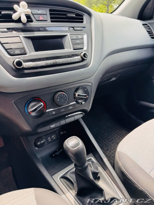 Hyundai i20 1,2 55 kW | 6st. manuál 2015