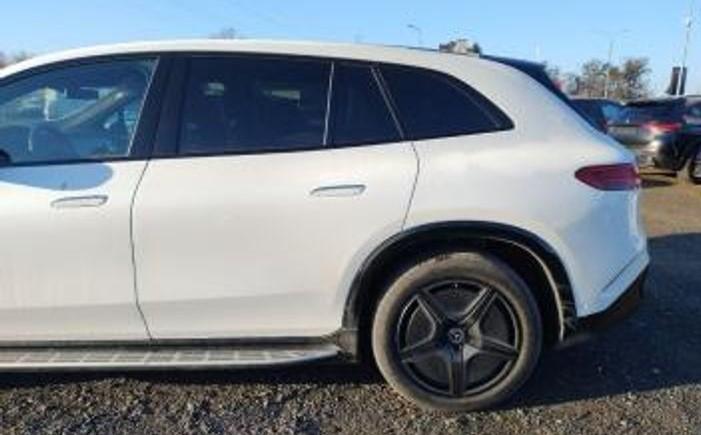 Mercedes-Benz EQS 580 4MATIC AMG 5L-ZÁRUKA 2023