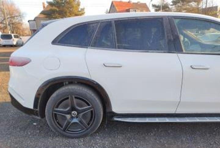 Mercedes-Benz EQS 580 4MATIC AMG 5L-ZÁRUKA 2023
