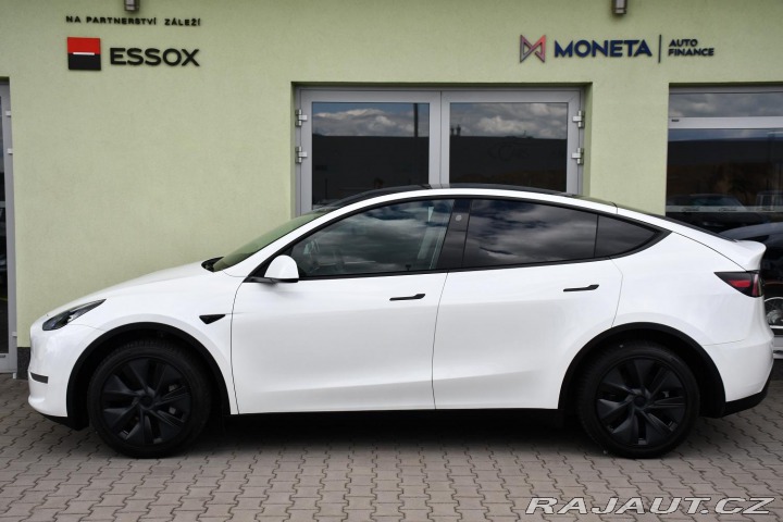 Tesla Model Y LONG RANGE DUAL REZERVACE 2024