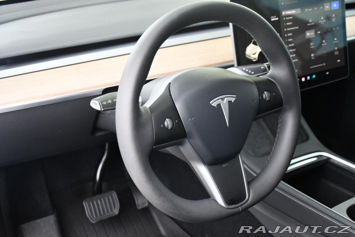 Tesla Model Y LONG RANGE DUAL MOTOR AWD 2024
