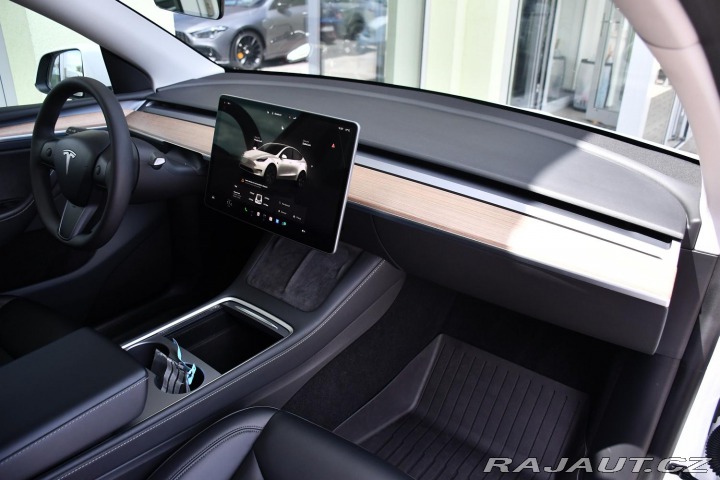 Tesla Model Y LONG RANGE DUAL MOTOR AWD 2024