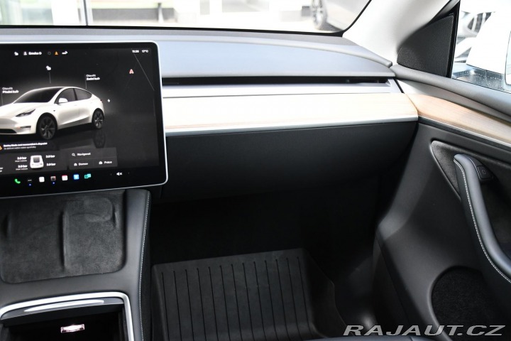 Tesla Model Y LONG RANGE DUAL MOTOR AWD 2024