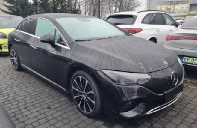Mercedes-Benz EQE 350 4MATIC 4L-ZÁRUKA