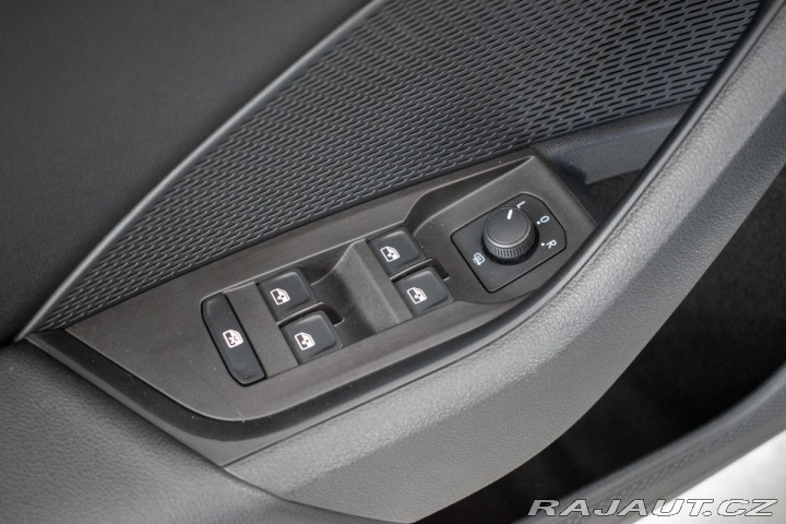 Škoda Octavia TDI 110kW AMBITION*2xPNEU 2022