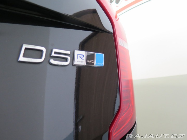 Volvo XC90 2.0D5 RDesign,AWD,PoleSta 2015