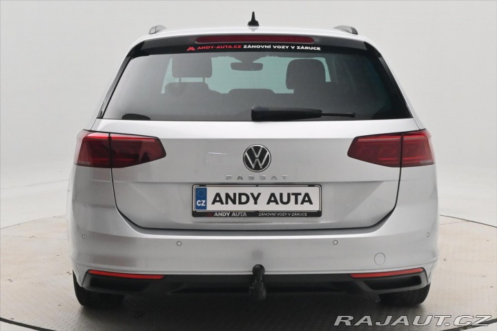 Volkswagen Passat 2,0 TDI 110kW DSG Busines 2023