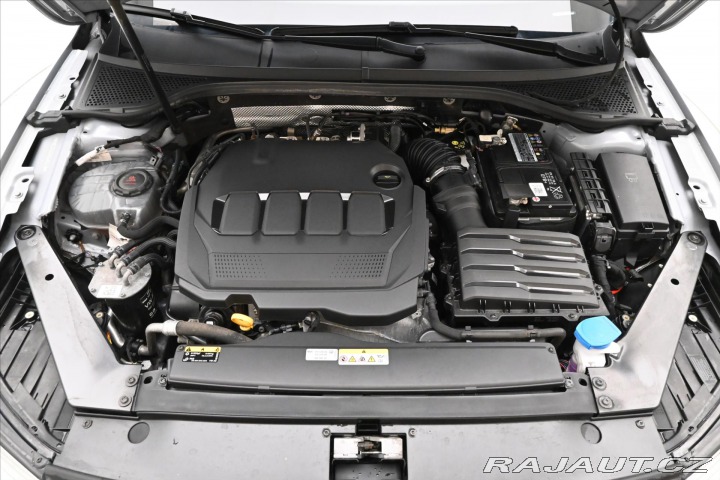 Volkswagen Passat 2,0 TDI 110kW DSG Busines 2023