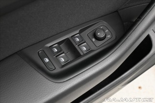 Volkswagen Passat 2,0 TDI 110kW DSG Busines 2023
