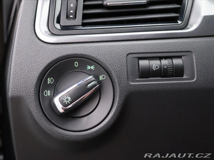 Škoda Rapid 1,6 TDI 66kW Ambition CZ 2014