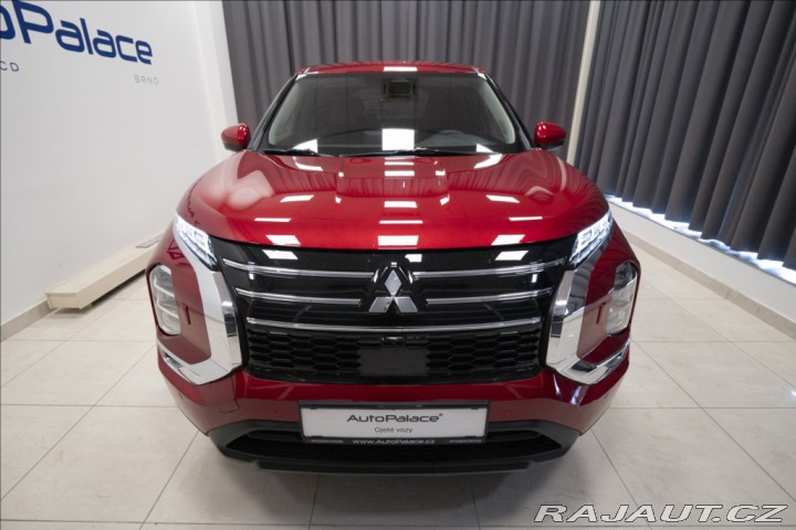 Mitsubishi Outlander 2,4 PHEV INVITE 1728 KM 2 2025