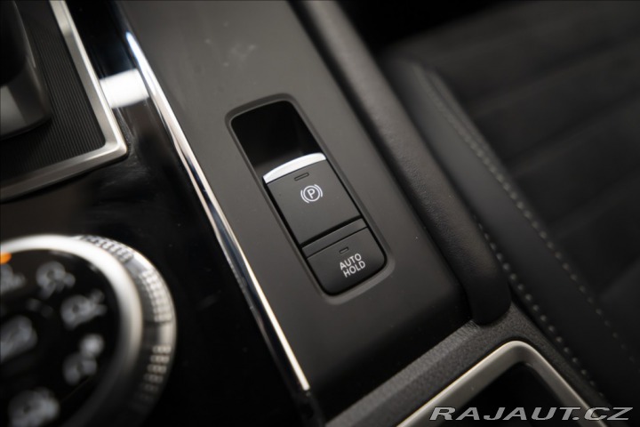 Mitsubishi Outlander 2,4 PHEV INVITE 1728 KM 2 2025