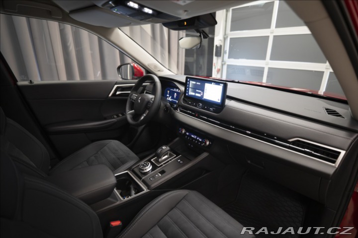 Mitsubishi Outlander 2,4 PHEV INVITE 1728 KM 2 2025