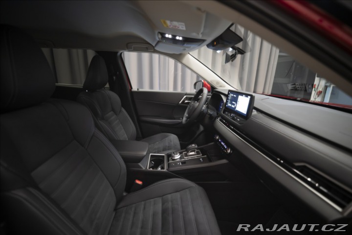 Mitsubishi Outlander 2,4 PHEV INVITE 1728 KM 2 2025