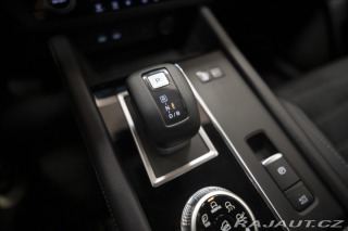 Mitsubishi Outlander 2,4 PHEV INVITE 1728 KM 2 2025
