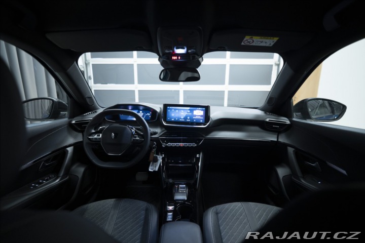 Peugeot 2008 1,2 AT HYBRID KAMERA VÝHŘ 2025